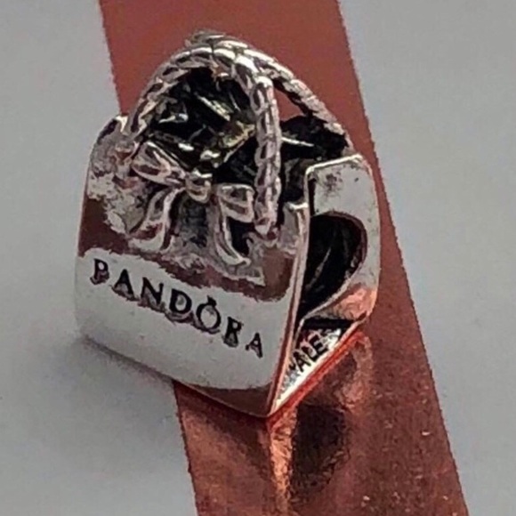 PANDORA CHARM - Picture 3 of 12